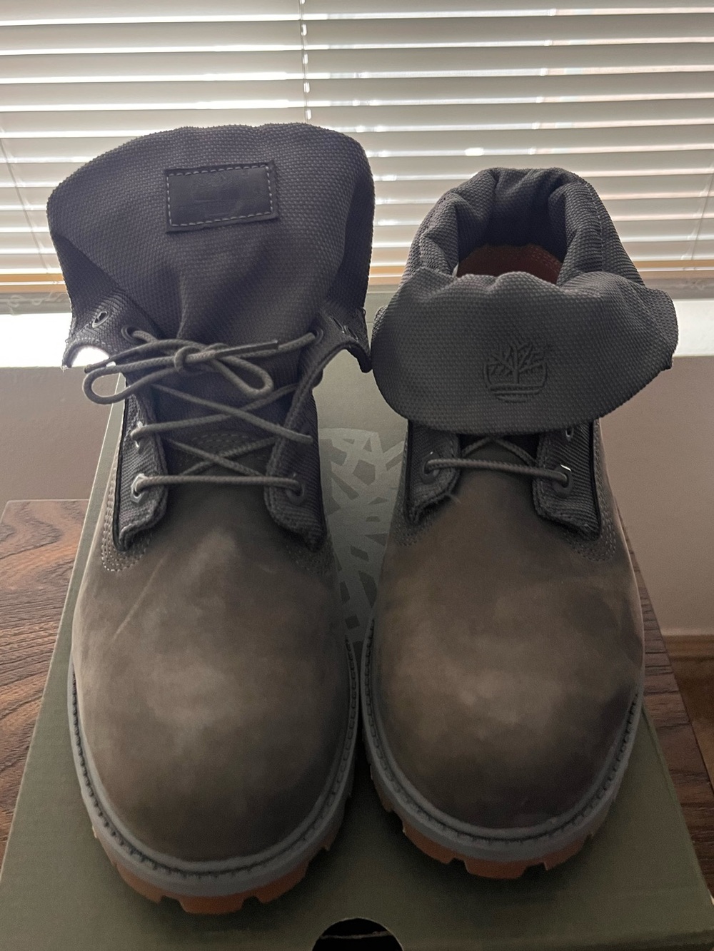 Timberland Fold-Down Collar Boots in Dark Gray - Picture 4 of 4